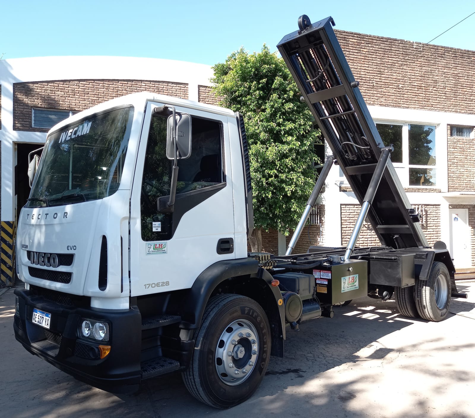 Roll Off a Cable Roll Off a Cable